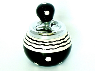 Ceramic Black White Ashtray with spin o matic top function