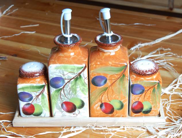 Ceramic Condiment Set with wooden tray