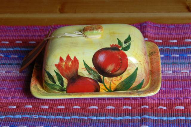Ceramic Butter Dish with Covered