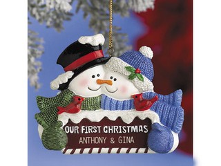 Resin Personalized Snowcouple Ornament.