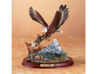 Polyresin American Eagle Figurine
