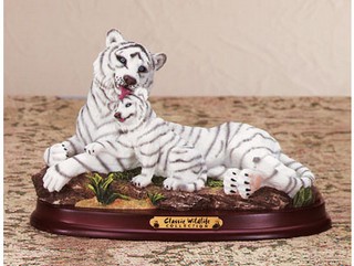 Polyresin White Tiger Figurine
