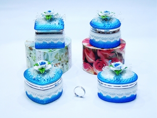 Porcelain Hinged box (set of 4)