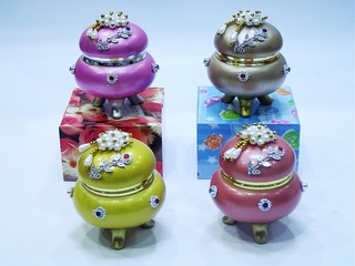 Porcelain Treasure box (set of 4)