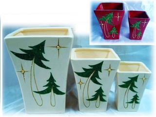 Terra Cotta Christmas Tree Motif Flower Vase